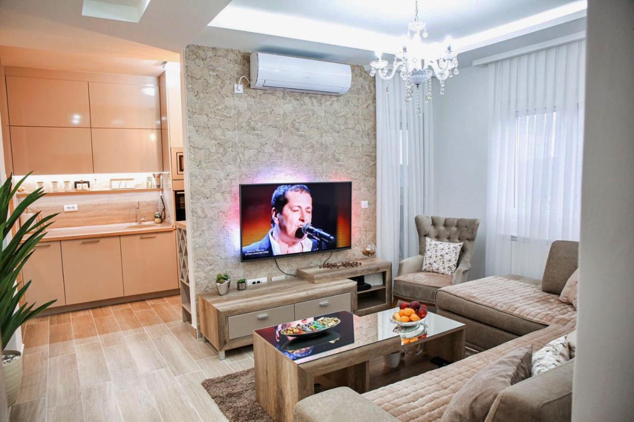 Love Lux Apartment Жабляк Экстерьер фото